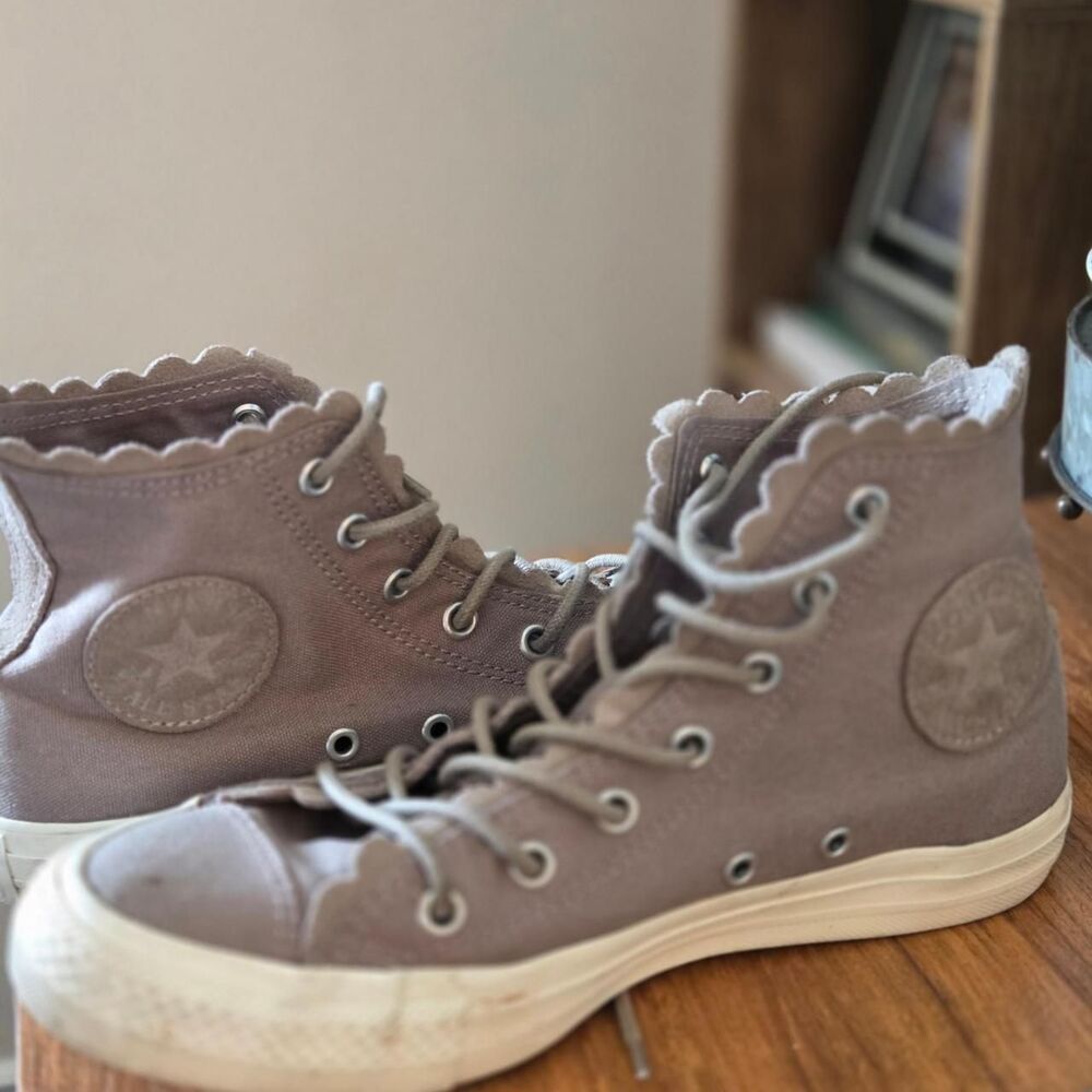Converse Women's Grey and Purple Trainers